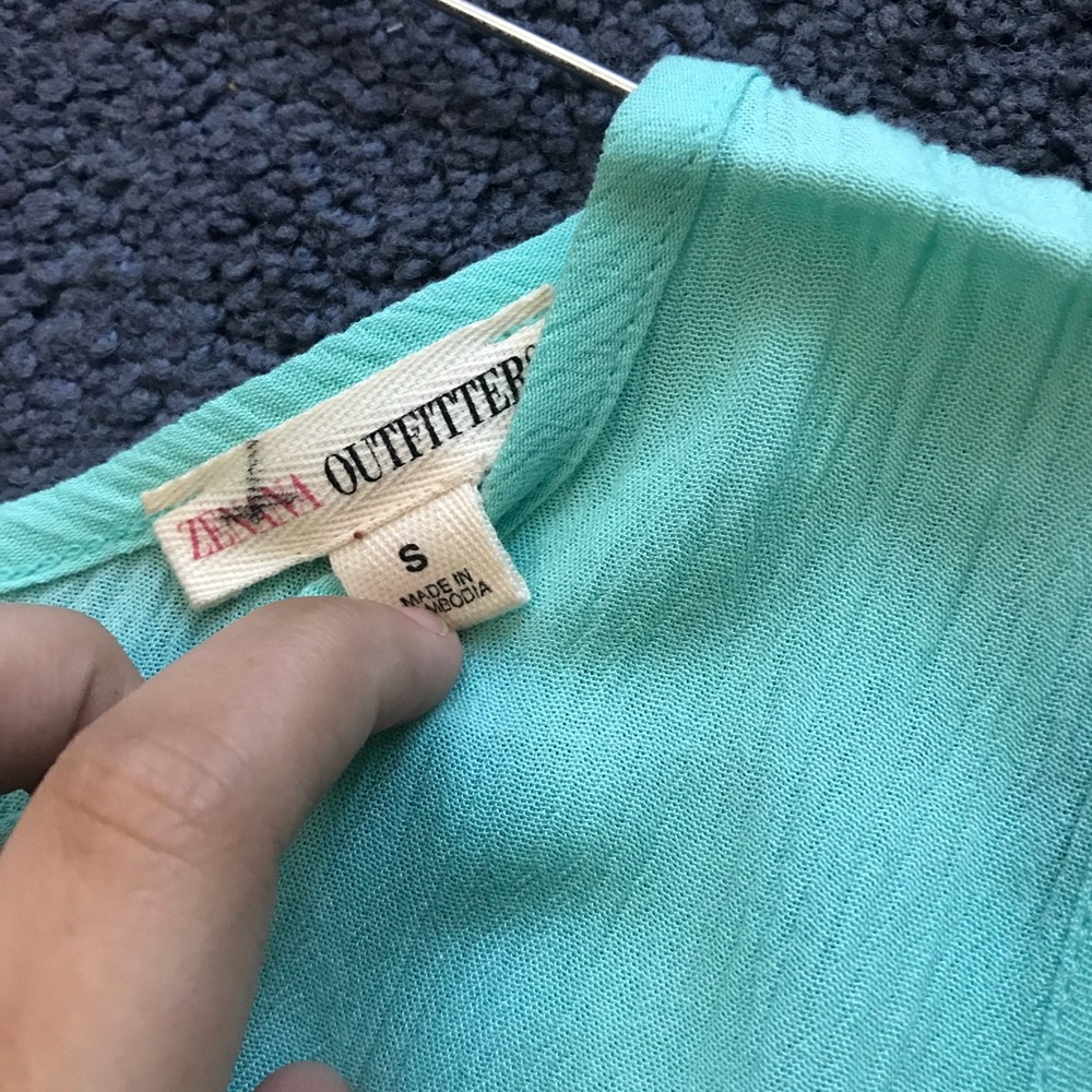 Blue Tanktop - Picture 2 of 2